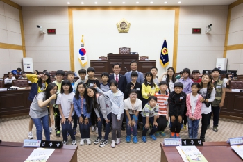 제3회 청소년의회교실 (문경초등학교) 대표이미지