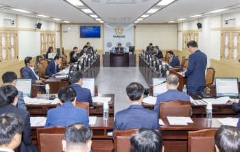 제293회 도의회 임시회 의회운영위원회 대표이미지